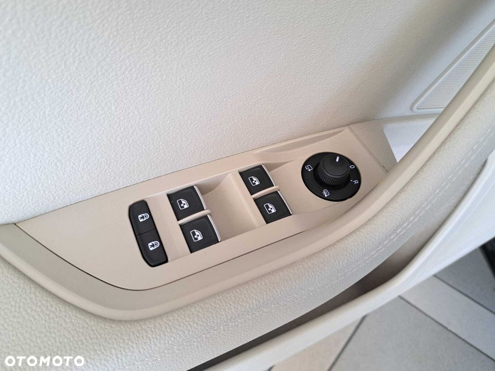 Skoda Superb - 19