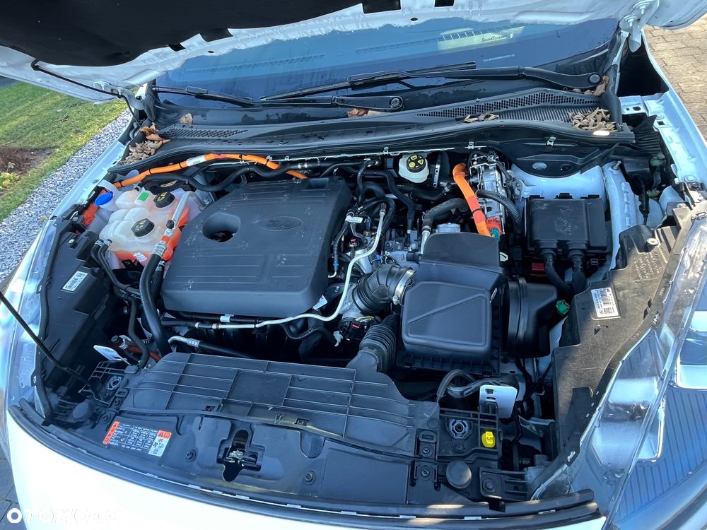 Ford Kuga 2.5 Duratec FHEV 4x4 ST-LINE - 5