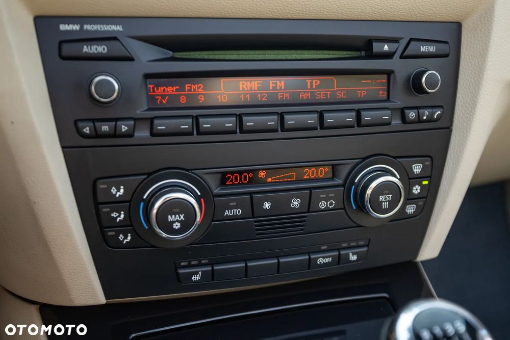 BMW Seria 3 320i Edition Exclusive - 27