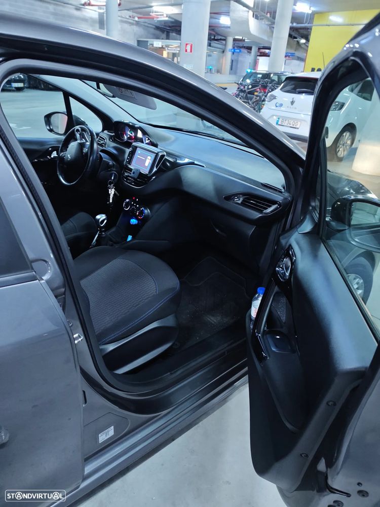 Peugeot 208 1.5 BlueHDi Signature - 13