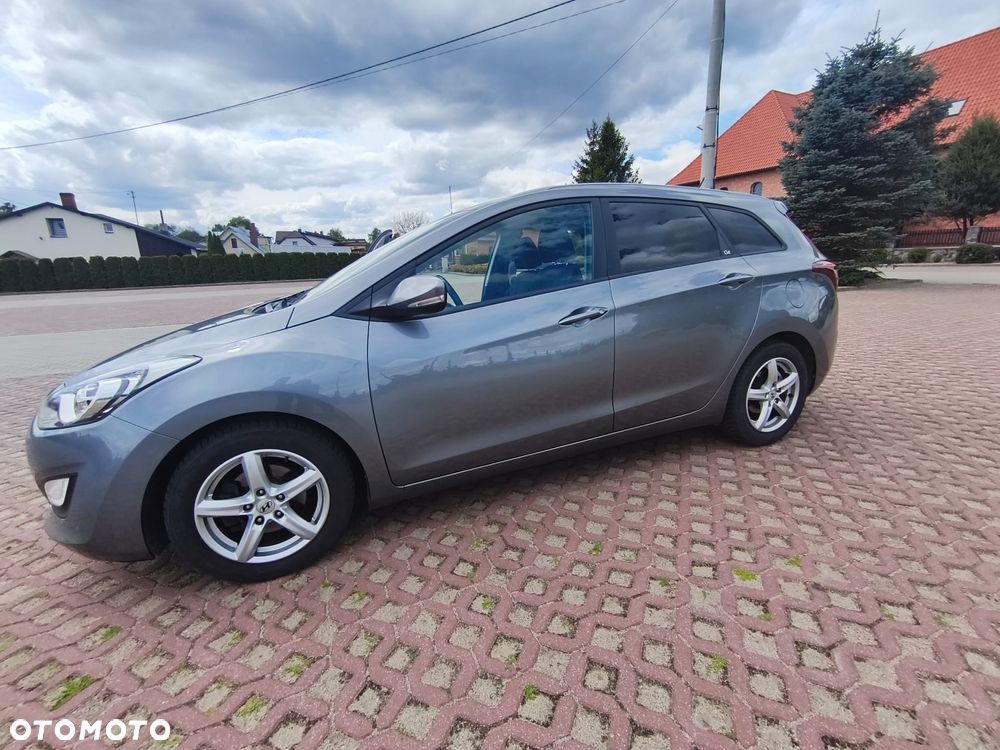 Hyundai i30 1.6 CRDI Trend - 11