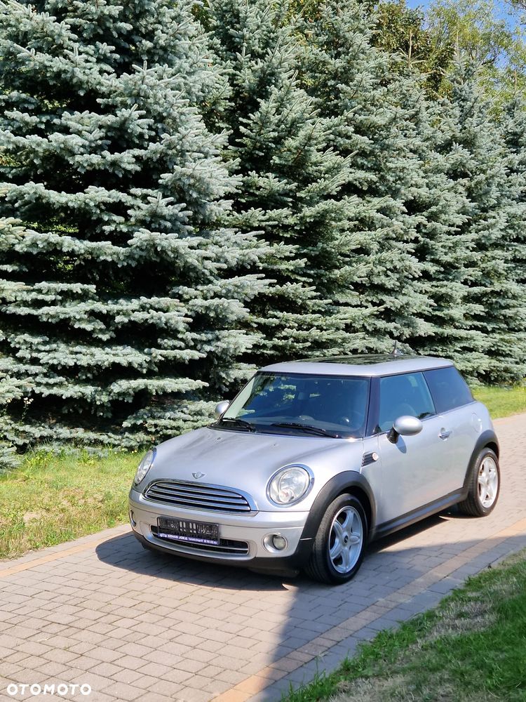 MINI Cooper 50 Camden - 2