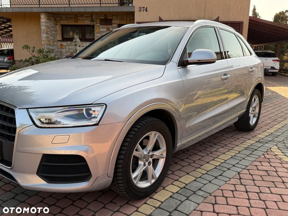 Audi Q3 2.0 TFSI Quattro S tronic sport - 2