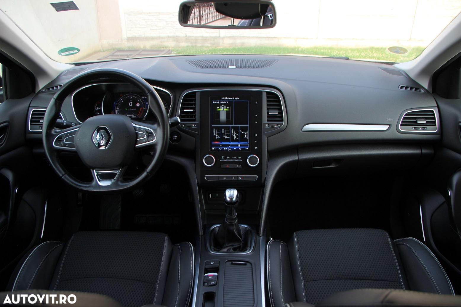 Renault Megane - 8