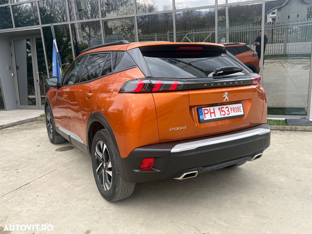 Peugeot 2008 PureTech 130 EAT8 Allure Pack - 4