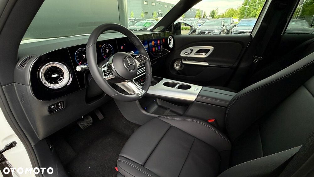 Mercedes-Benz GLB - 18