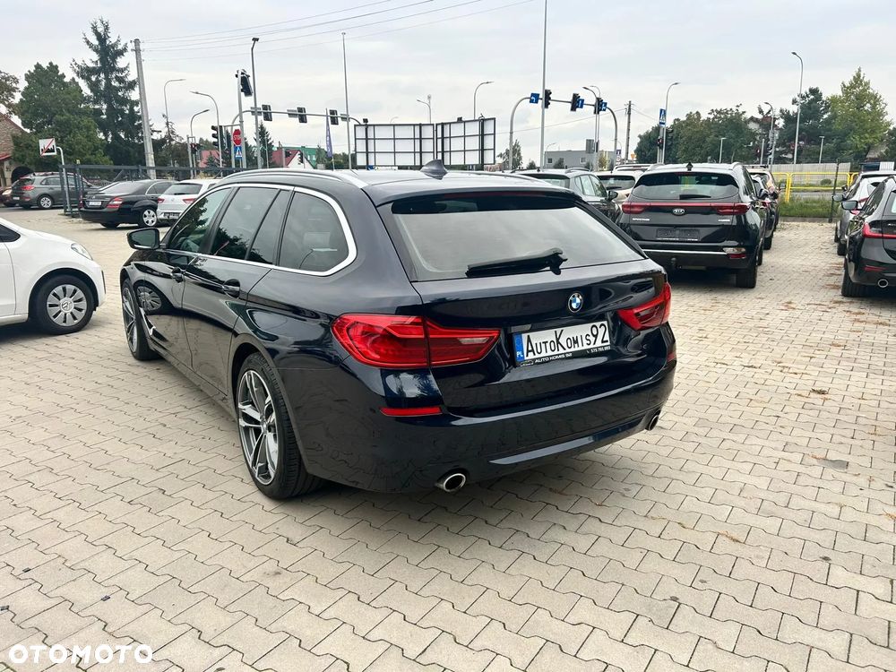 BMW Seria 5 520d - 11