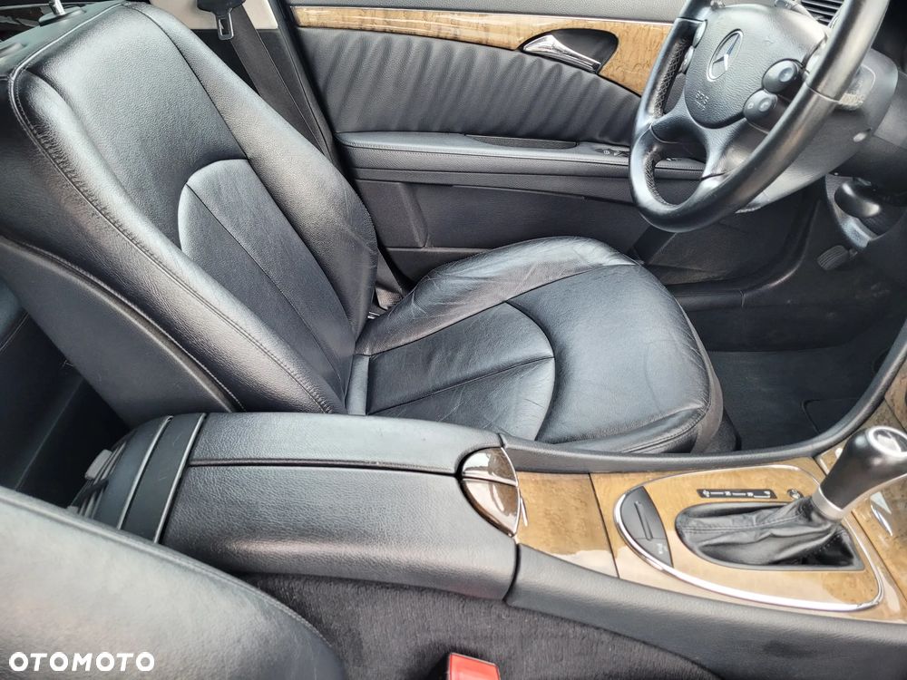 Mercedes-Benz Klasa E 320 CDI 7G-TRONIC Avantgarde BusinessEDITION - 17