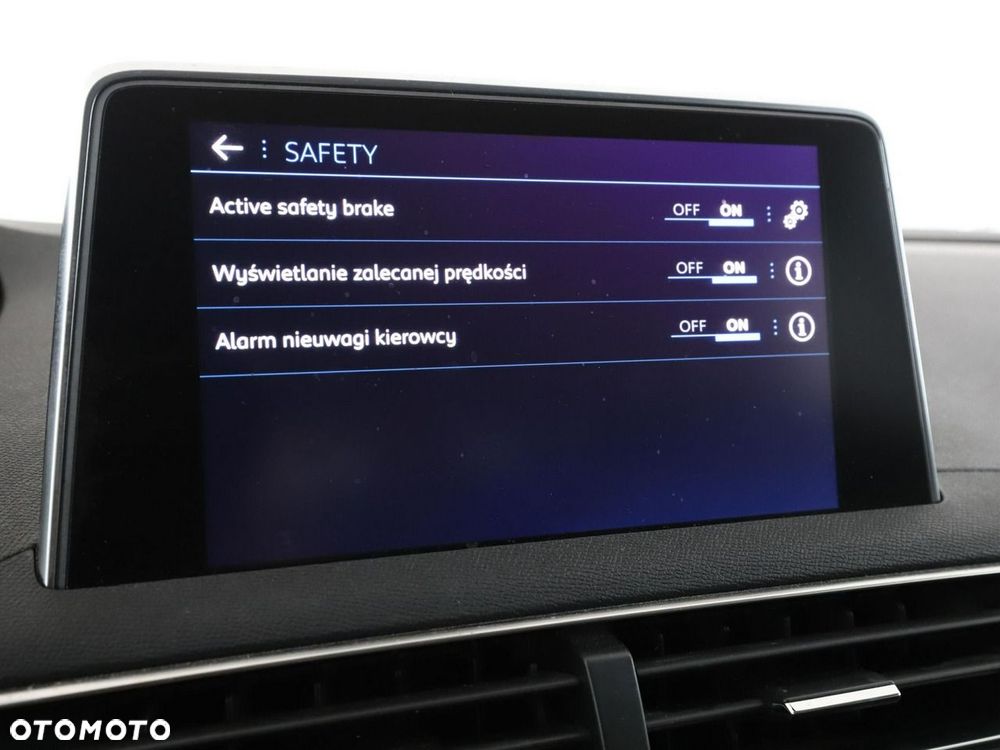 Peugeot 3008 1.2 PureTech Allure - 25
