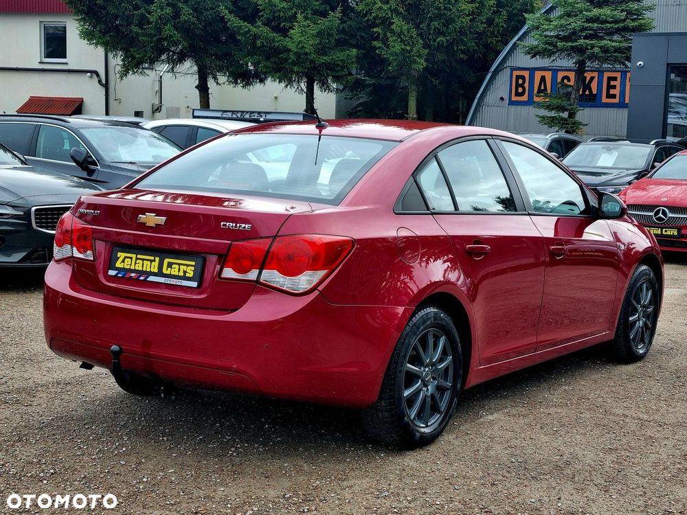 Chevrolet Cruze 1.8 LS - 5