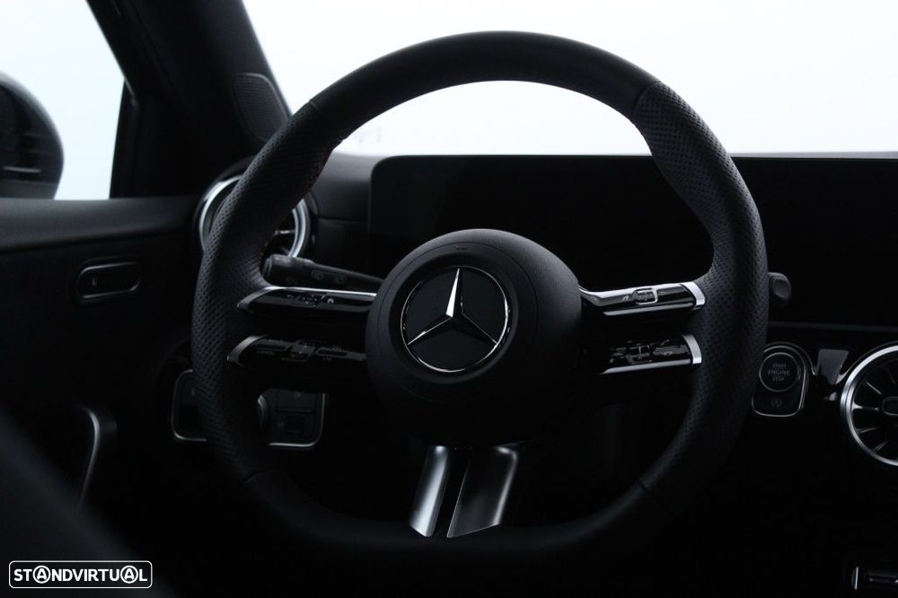 Mercedes-Benz A 200 AMG Line Aut. - 16