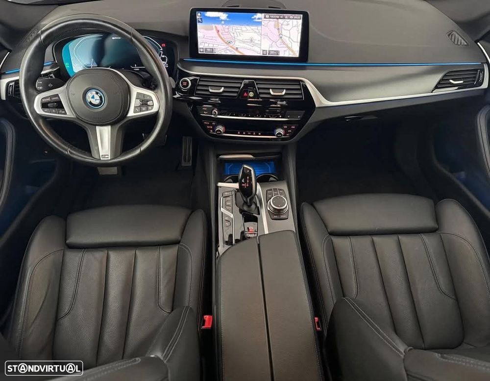 BMW 520 e Pack M - 8