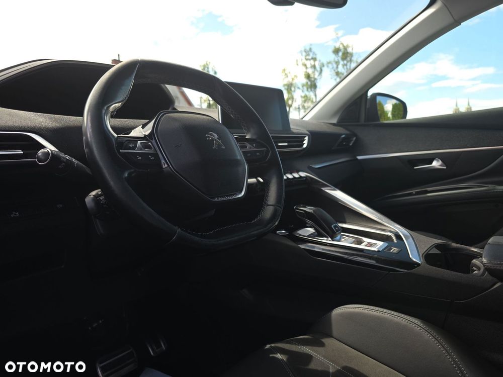 Peugeot 5008 - 10