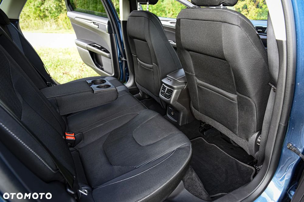 Ford Mondeo 2.0 Hybrid Titanium - 18