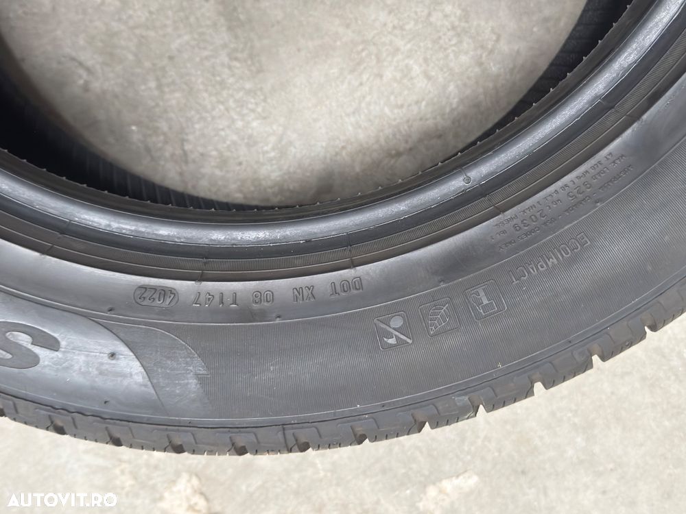 Vând 4 anvelope 235/55/19 Pirelli de iarnă ca noi - 9
