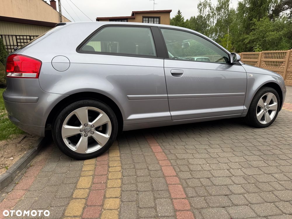 Audi A3 3-drzwiowe 1.6 Ambiente - 8