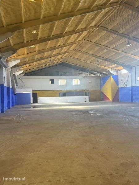 Armazém  santa maria feira aluga se - Grande imagem: 2/4