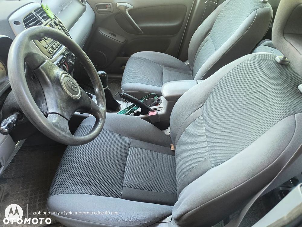 Toyota RAV4 2.0 VVT-i 4x4 - 7