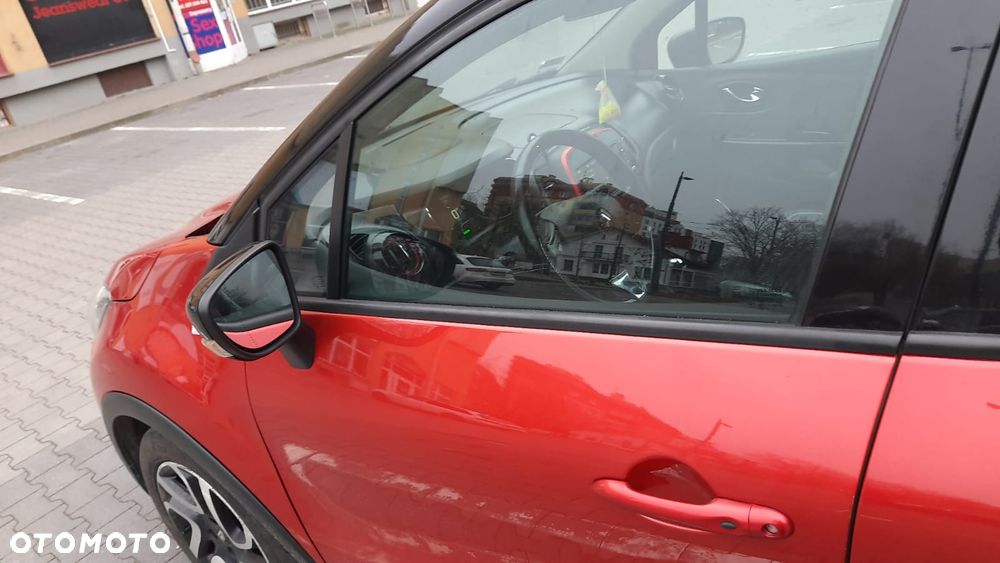Renault Captur 1.2 TCe Helly Hansen EDC - 3