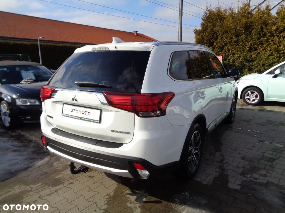 Mitsubishi Outlander 2.0 2WD Diamant Edition - 6