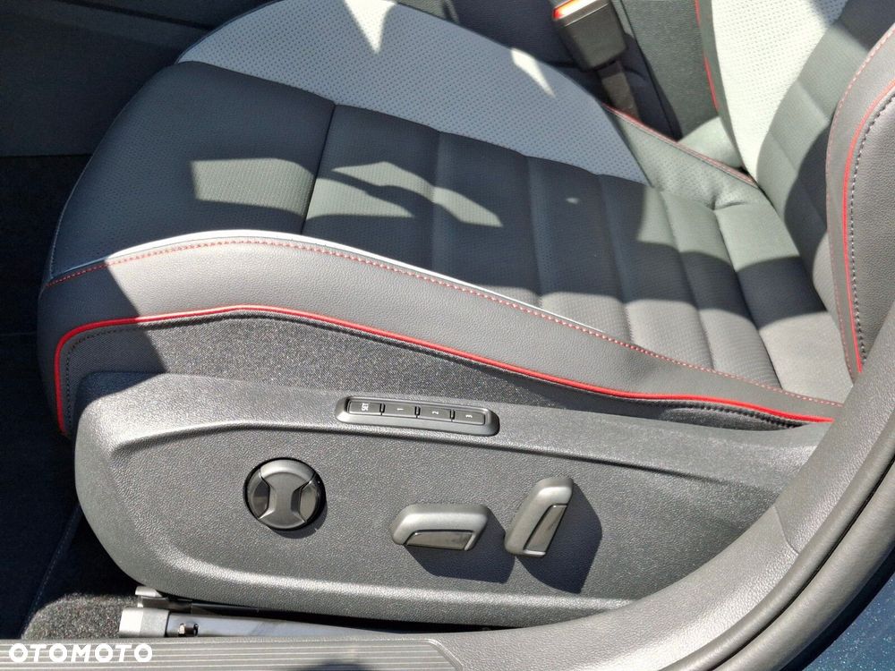 Volkswagen Golf 2.0 TSI GTI Edition 50 DSG - 21
