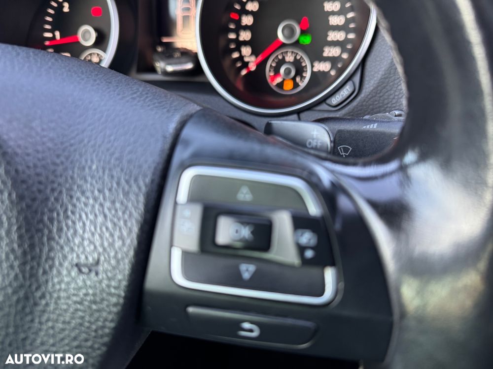 Volkswagen Golf 2.0 TDI DPF DSG MATCH - 22