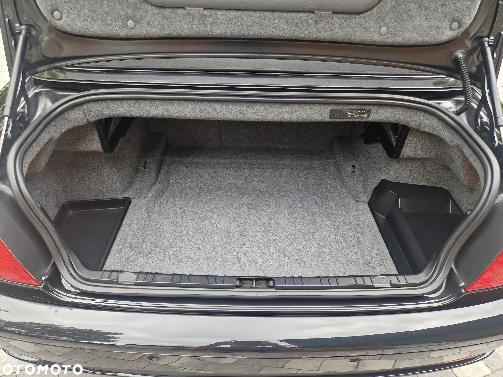 BMW Seria 3 318i Touring Edition Exclusive - 31