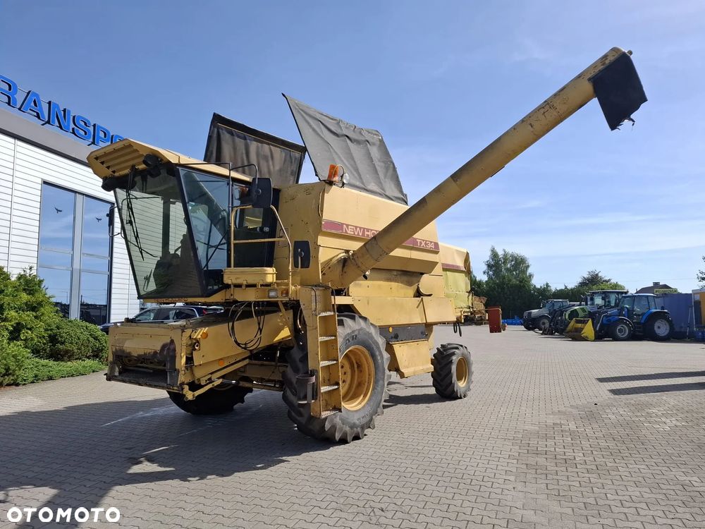 New Holland TX 34 - 6