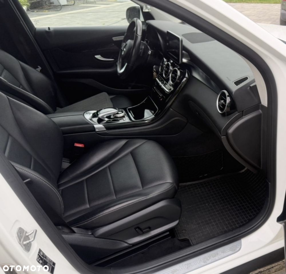 Mercedes-Benz GLC 220 d 4-Matic - 11
