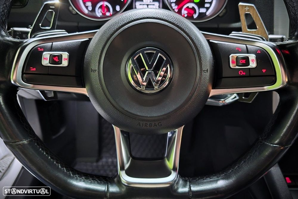 VW Scirocco 2.0 TSI BlueMotion DSG - 15