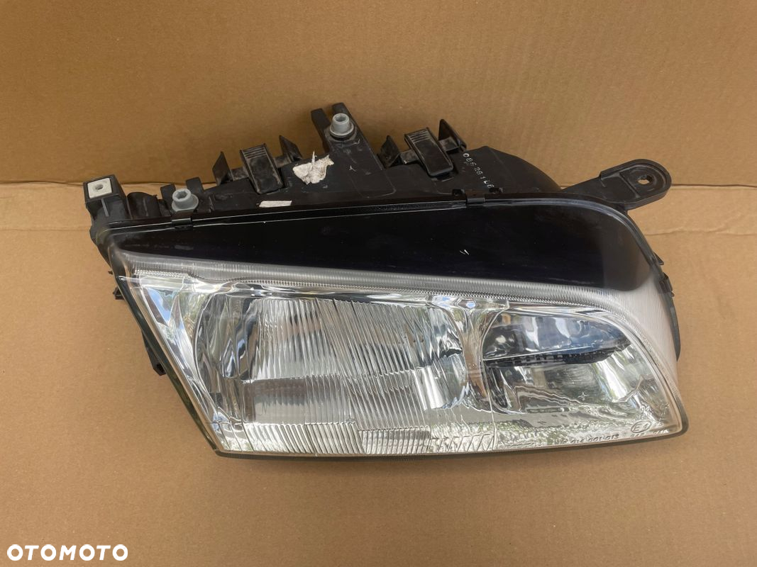 Mazda 626, 2000, 2002 Prawa Przednia Lampa Europa - 3