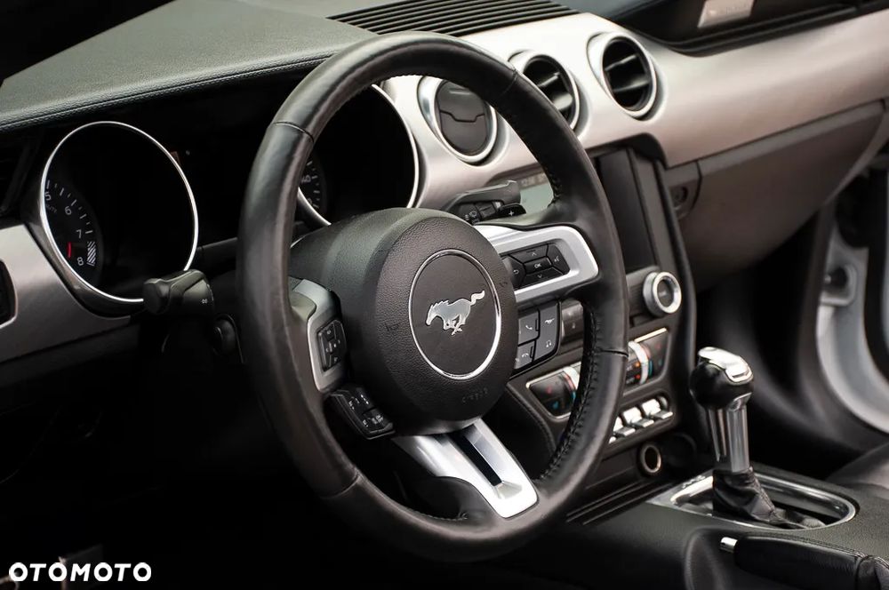 Ford Mustang 5.0 Ti-VCT V8 GT - 34