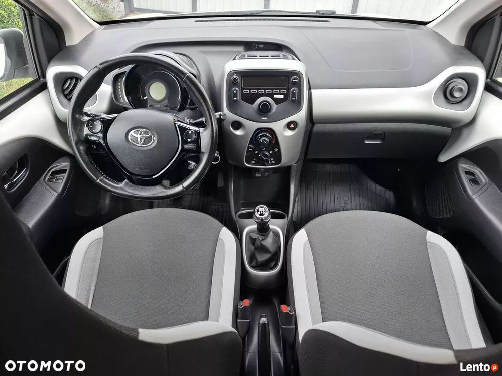 Toyota Yaris 1.33 VVT-i Edition - 37
