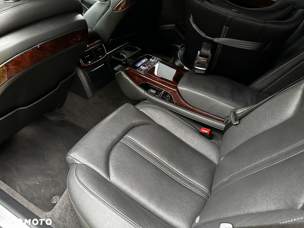Audi A8 4.0 TFSI L Quattro - 13
