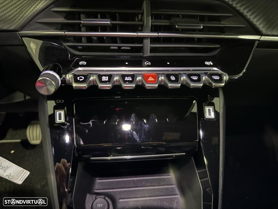 Peugeot 2008 1.2 PureTech Allure - 21