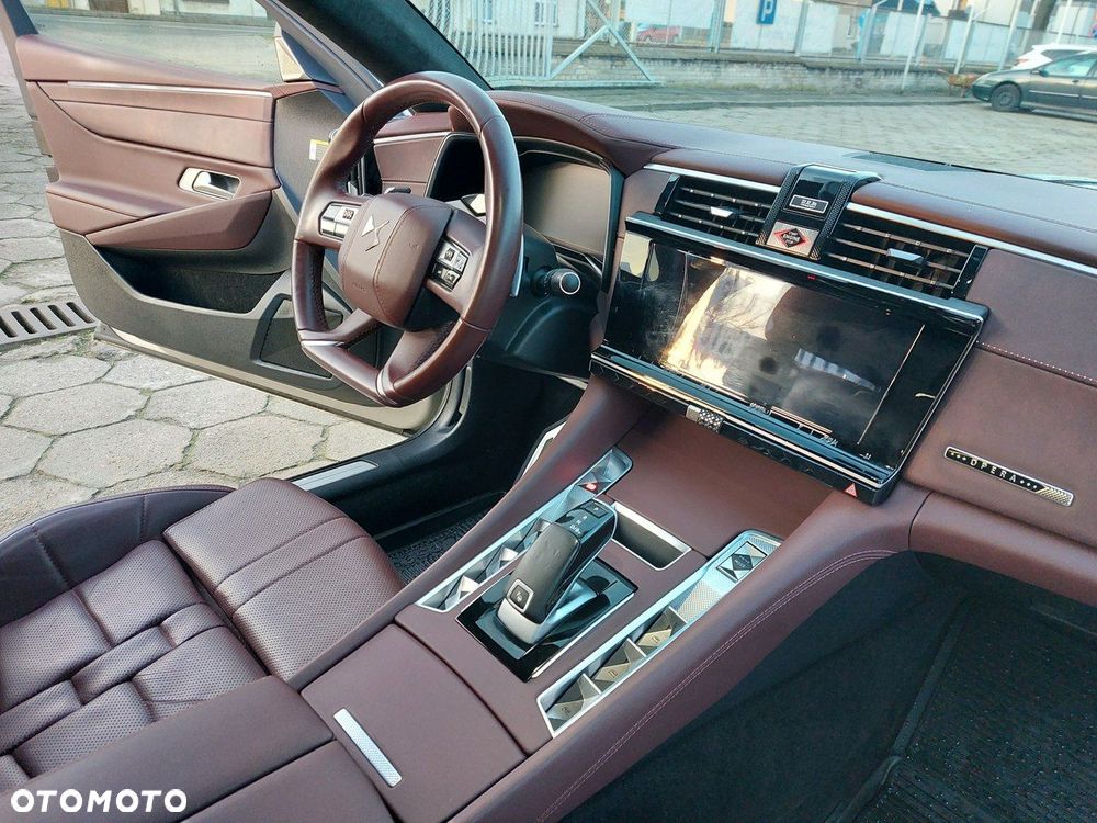 DS Automobiles DS 9 - 17