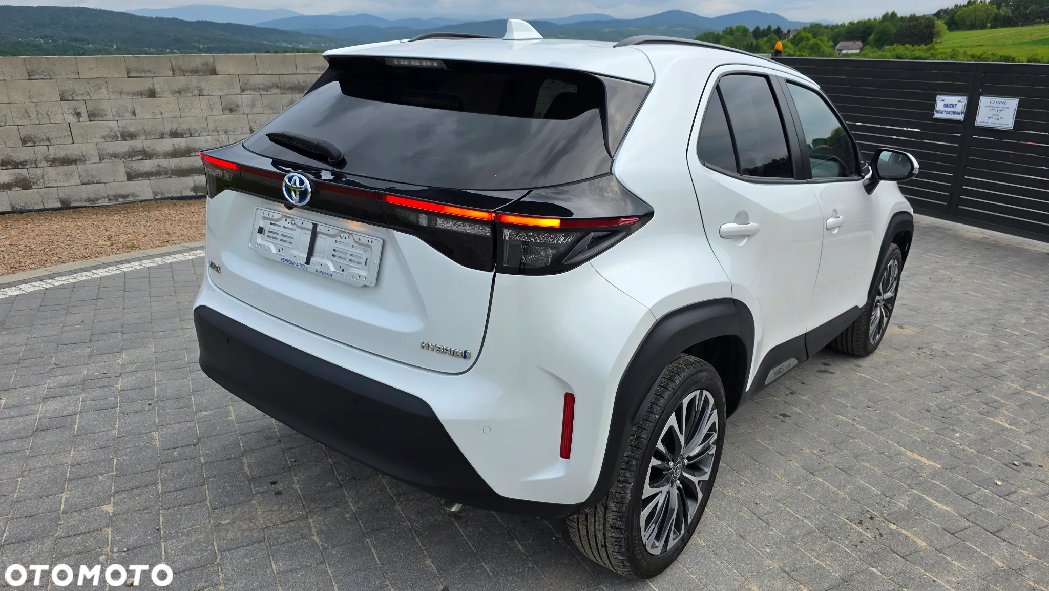 Toyota Yaris Cross Hybrid 1.5 Executive - 6