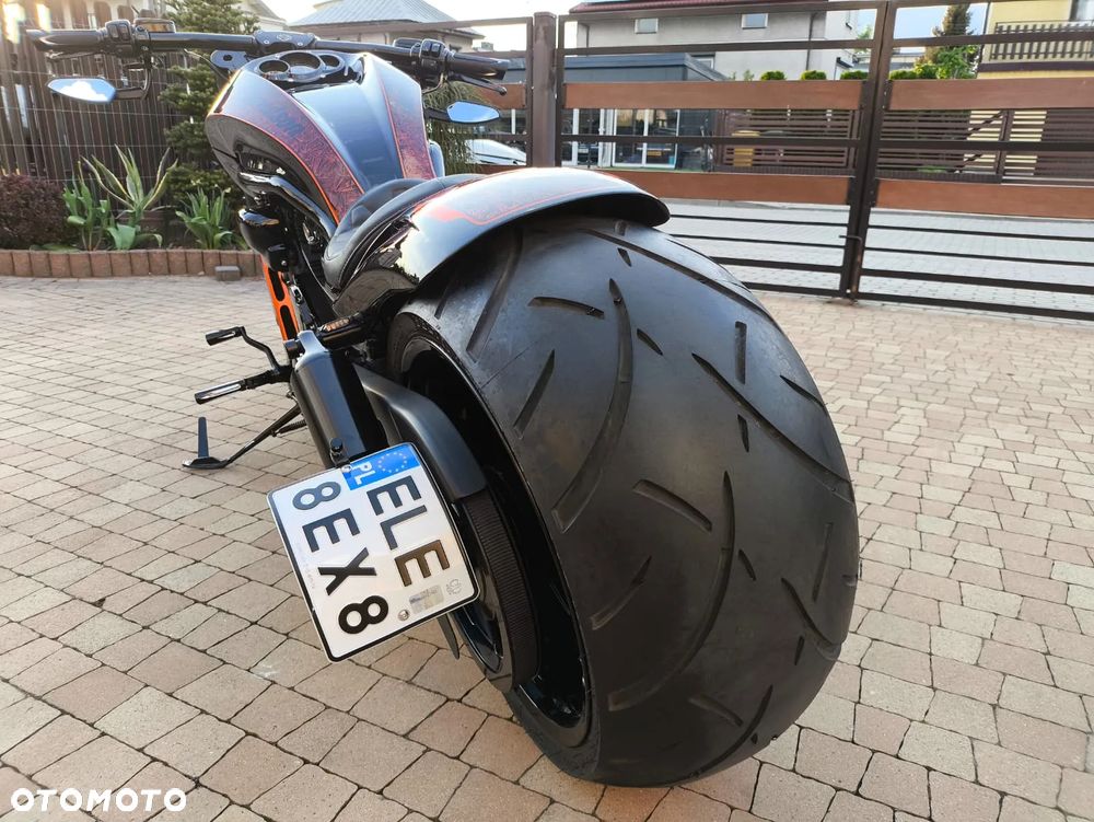 Harley-Davidson V-Rod Muscle - 22