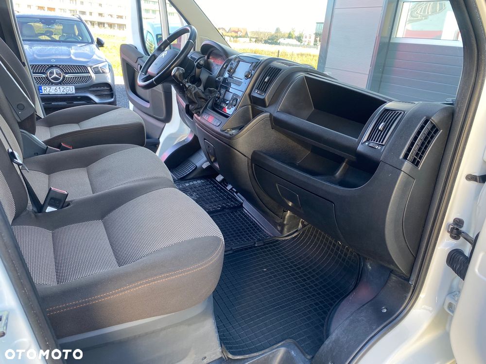 Citroën JUMPER L3H2, brygadowy, 6-osobowy, zakupiony w salonie w Rzeszowie - 17