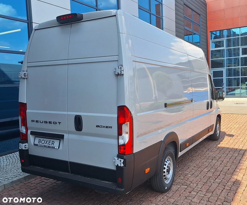 Peugeot Boxer Furgon L4H3 3.5T Heavy Diesel 2.2 180 KM Automat - 26