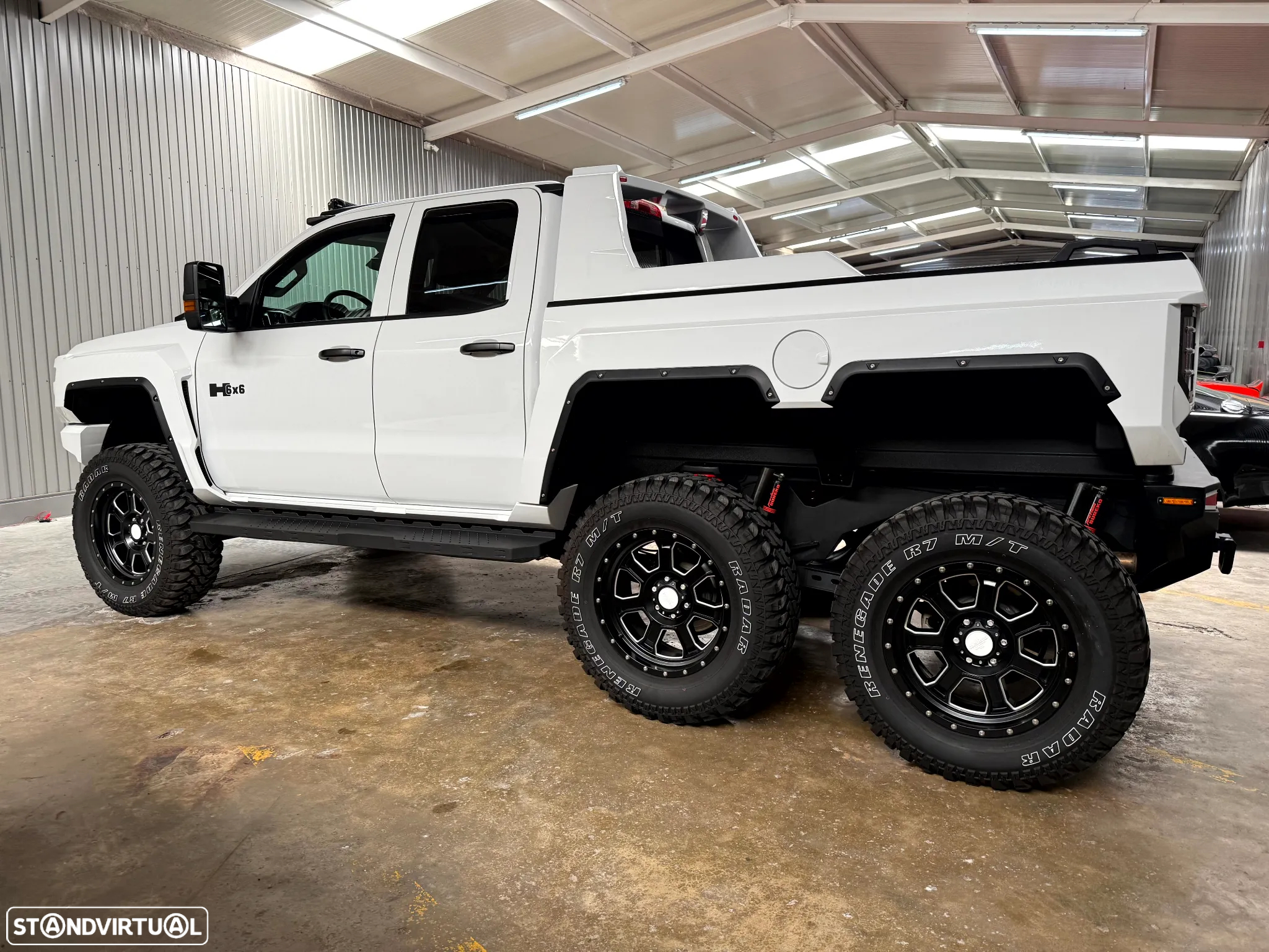 Hummer H2 - 5