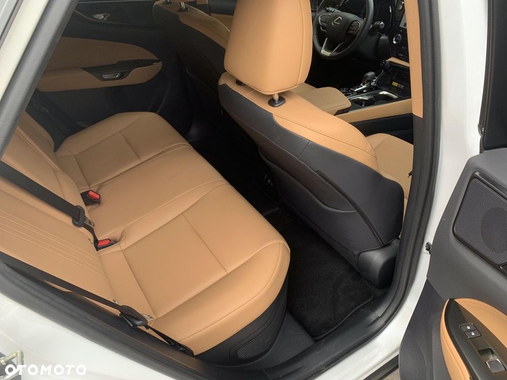 Lexus NX 450h+ Prestige AWD - 11