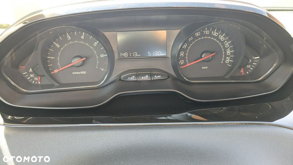 Peugeot 208 68 VTI Active - 21