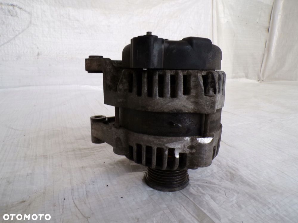 Opel Astra IV J MERIVA B 1.4 16V ALTERNATOR 13500582 - 1