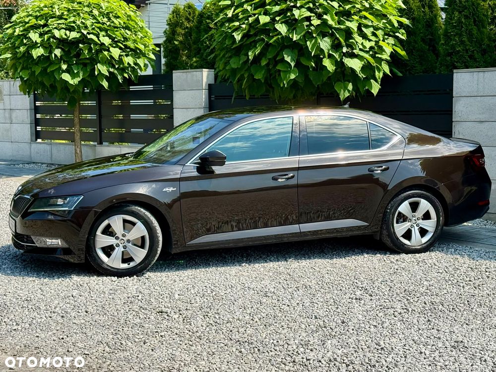 Skoda Superb 2.0 TDI 4x4 L&K DSG - 5
