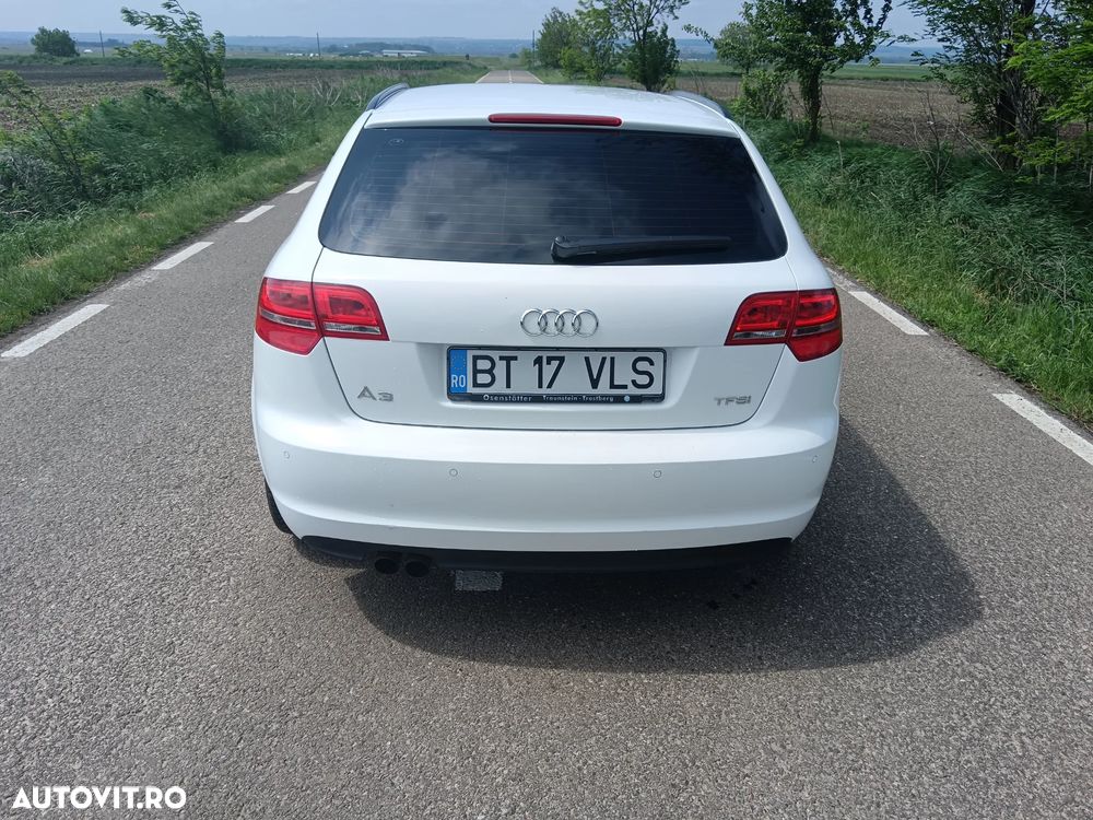 Audi A3 1.4 TFSI Stronic Ambiente - 8
