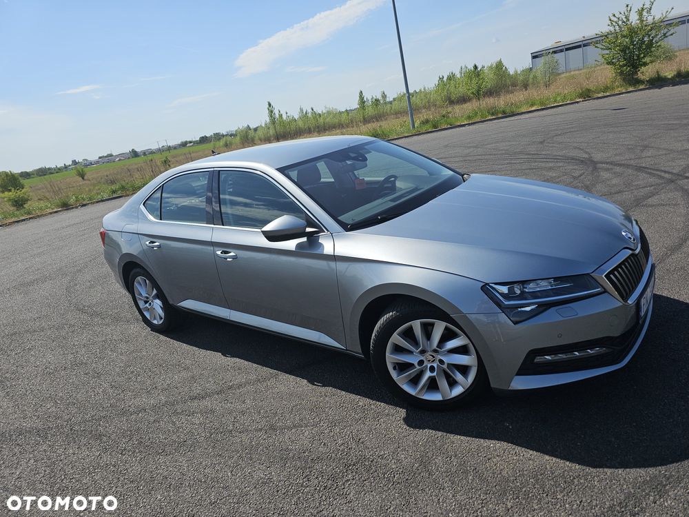 Skoda Superb 2.0 TDI SCR Ambition DSG - 8