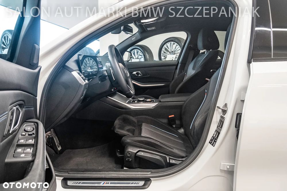 BMW Seria 3 320d xDrive M Sport - 22