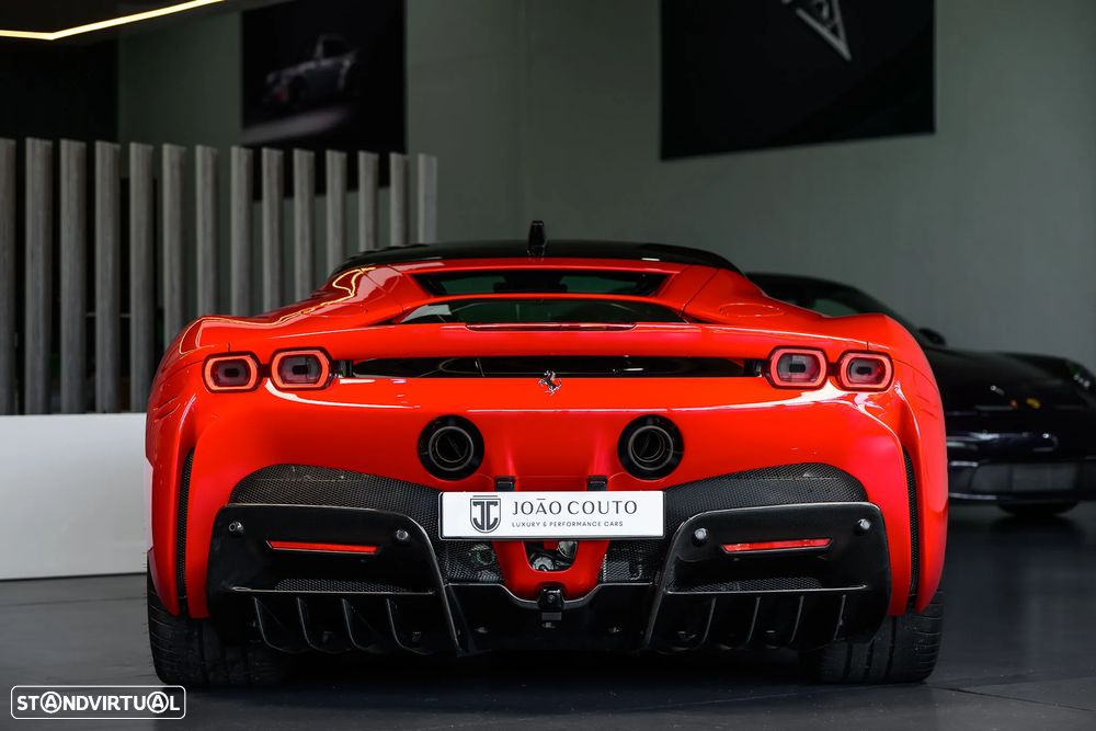 Ferrari SF90 Stradale - 7