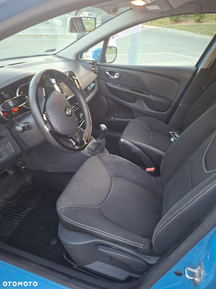 Renault Clio - 6